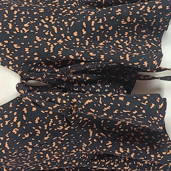 Shein Cropped Tie Front Peplum Blouse - Picture 3 of 13